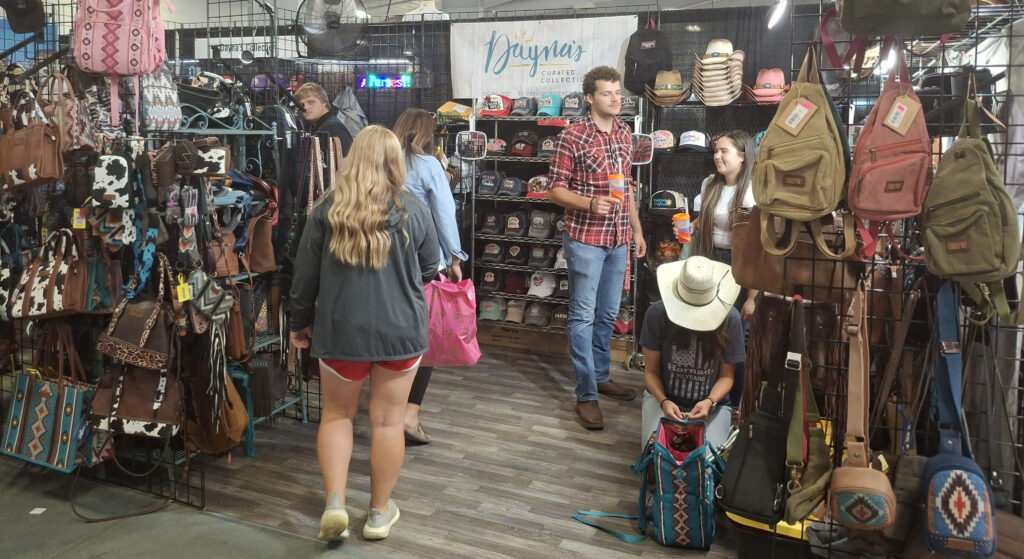 F103 4 daynas curated