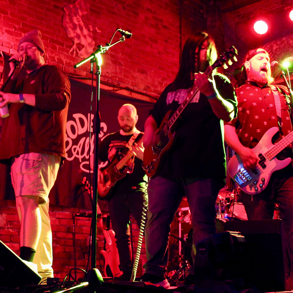 26 Free Stage Acts Photos 36