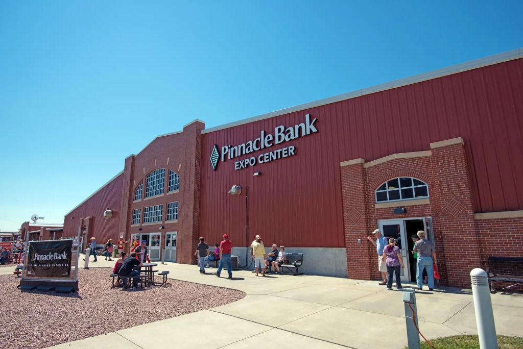 Pinnacle Bank