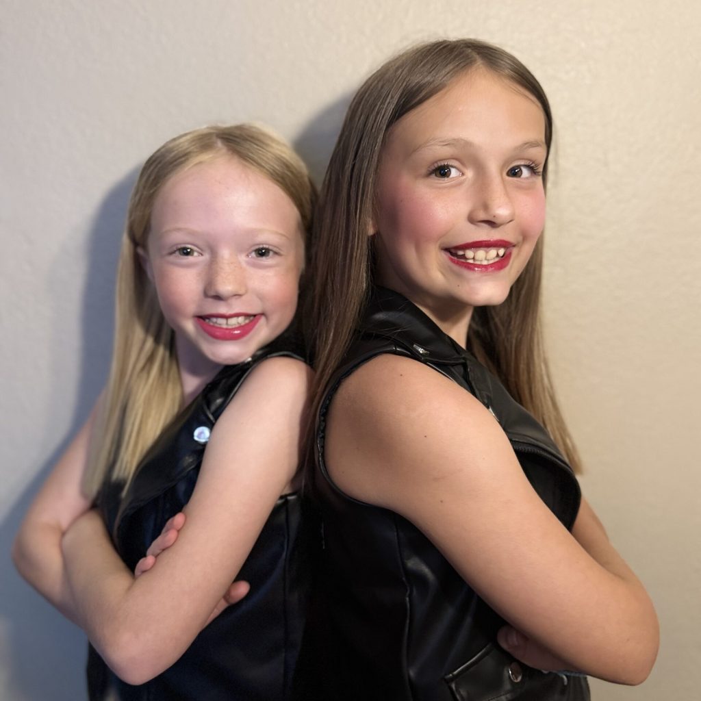Emie & Madi